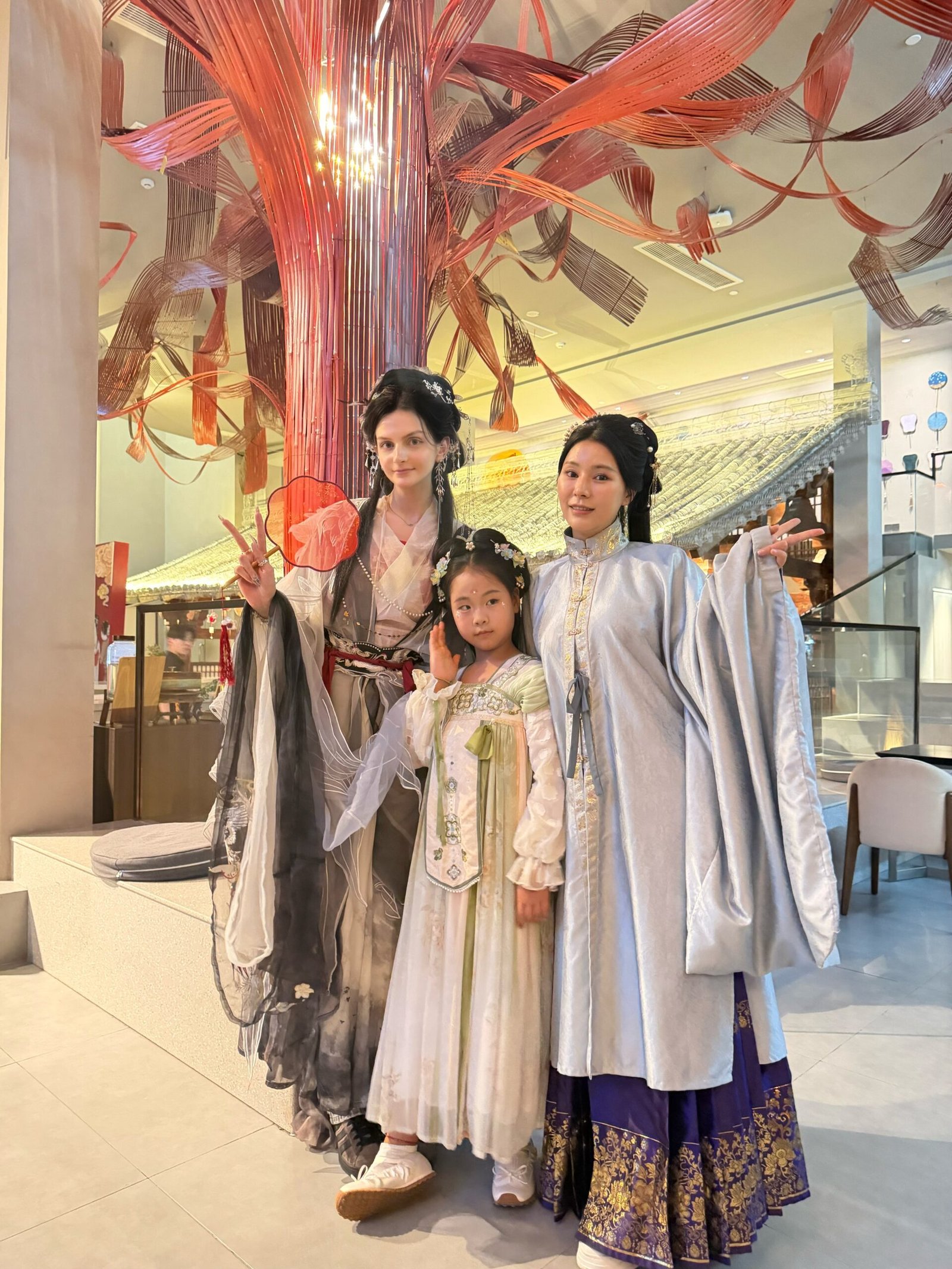Alice wearing traditional Chinese Hanfu